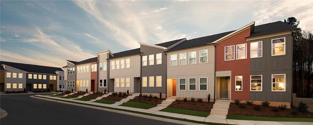 3 bedroom, 3 bathroom, 1,507 sq ft townhouse sold at 1604 Driggs Drive 160, Atlanta, GA 30318