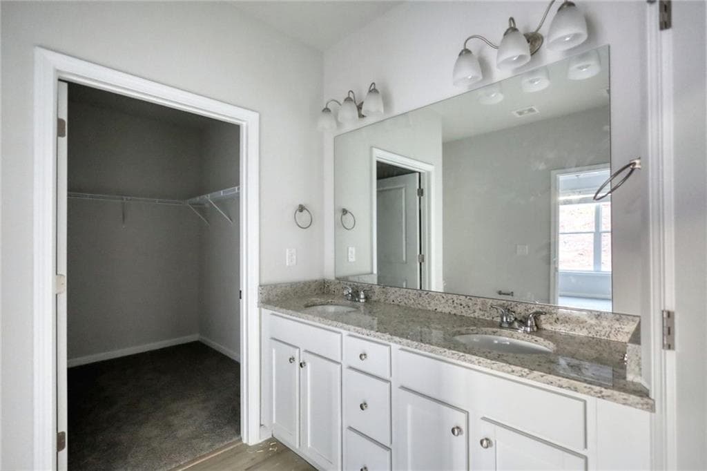 3 bedroom, 3 bathroom, 2,199 sq ft single family residence under contract at 690 Park Place Way, Social Circle, GA 30025 — photo 2
