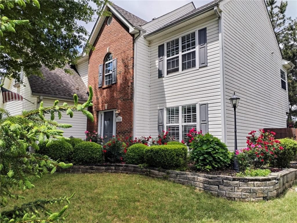 3 bedroom, 3 bathroom single family residence sold at 3060 Baymount Drive, Lawrenceville, GA 30043