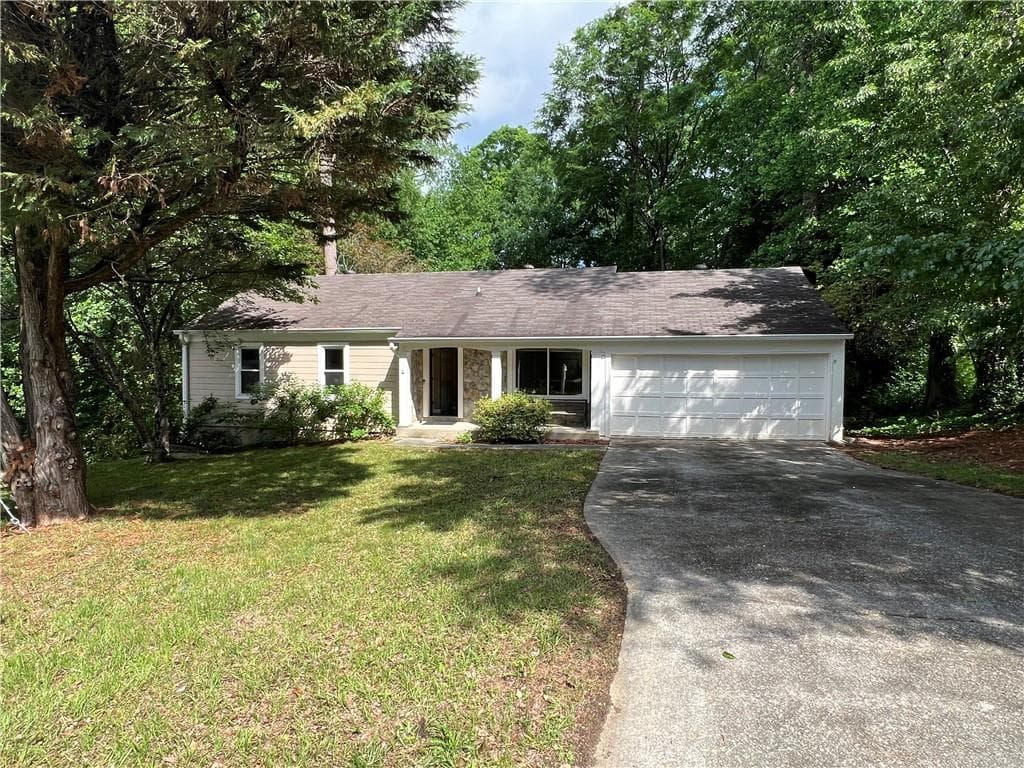 3 bedroom, 2 bathroom single family residence sold at 2705 Rhoanoke Drive, Duluth, GA 30096