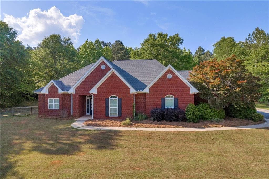 3 bedroom, 3 bathroom single family residence sold at 3210 Bunk Tillman Road, Monroe, GA 30656