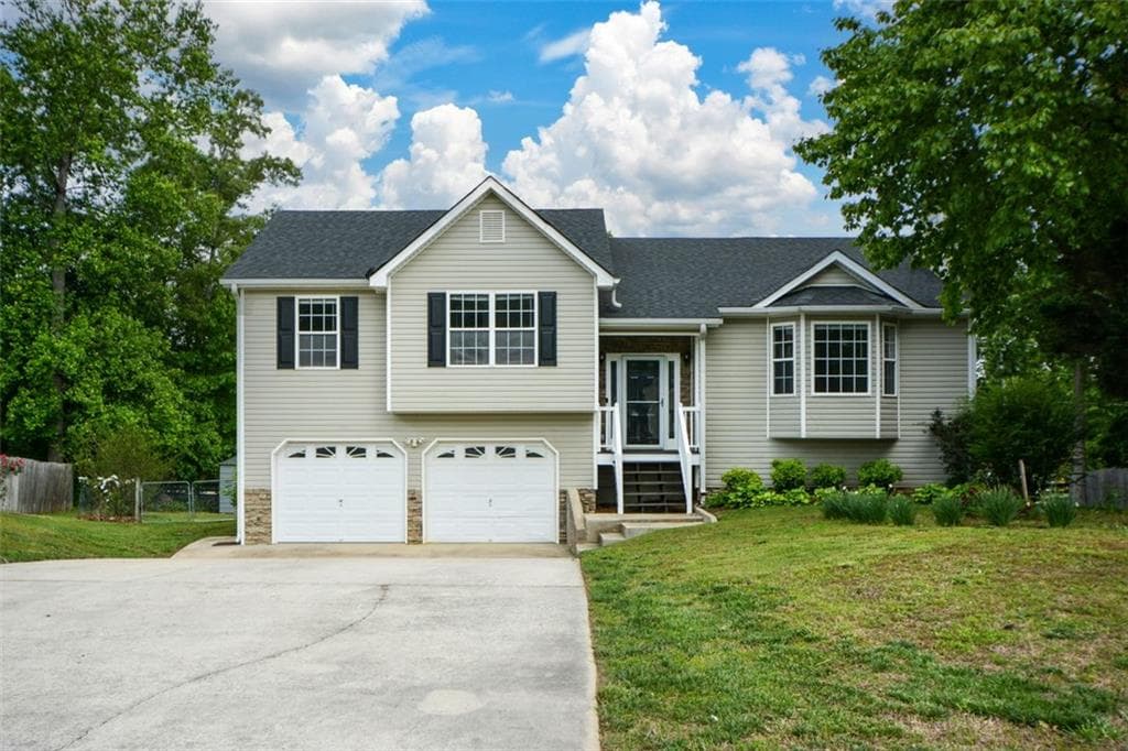3 bedroom, 2 bathroom single family residence sold at 30 W Fork Way, Temple, GA 30179