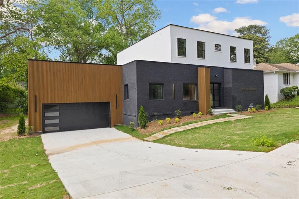 5 bedroom, 4 bathroom, 3,129 sq ft single family residence sold at 223 ALTOONA Place, Atlanta, GA 30314