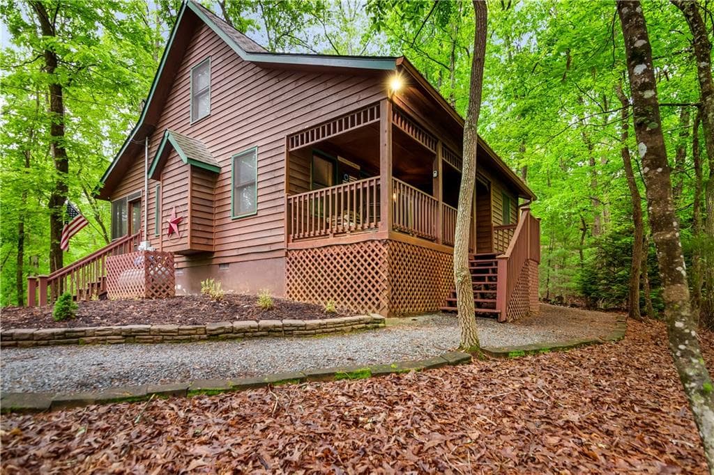 2 bedroom, 2 bathroom single family residence sold at 8 Mildred Lane, Ellijay, GA 30540