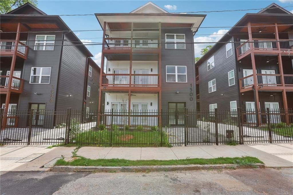 triplex sold at 1500 Murphy Avenue, Atlanta, GA 30310