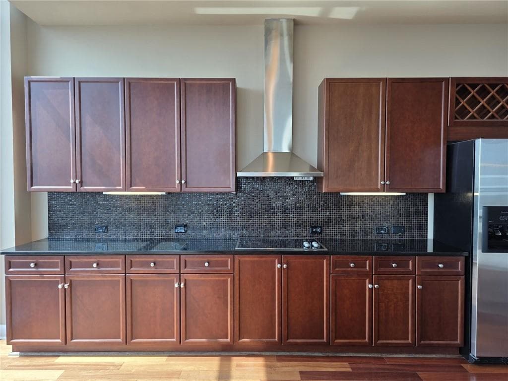 2 bedroom, 2 bathroom, 1,920 sq ft condominium for sale at 3324 Peachtree Road 3001, Atlanta, GA 30326 — photo 8