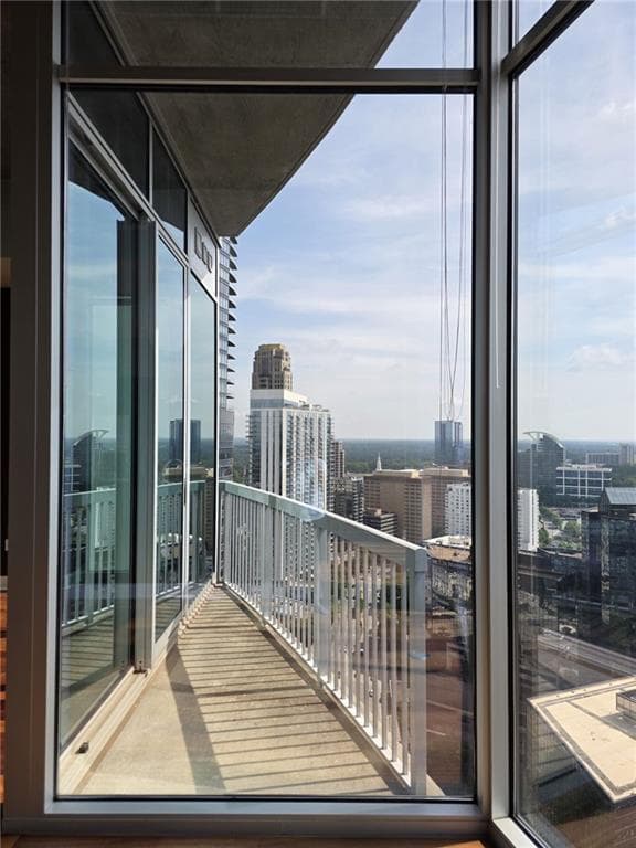 2 bedroom, 2 bathroom, 1,920 sq ft condominium for sale at 3324 Peachtree Road 3001, Atlanta, GA 30326 — photo 10