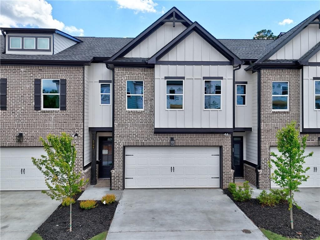 4 bedroom, 3 bathroom townhouse sold at 5704 Urban Village Way 3, Tucker, GA 30084