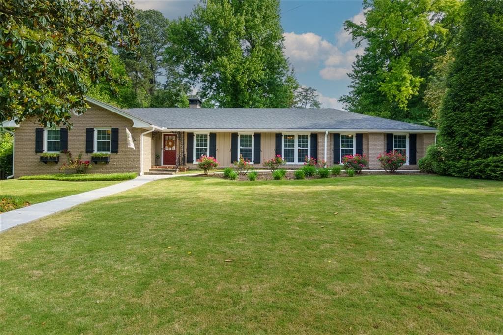 690 Glenforest Road, Sandy Springs, GA 30328 — most recent listing photo