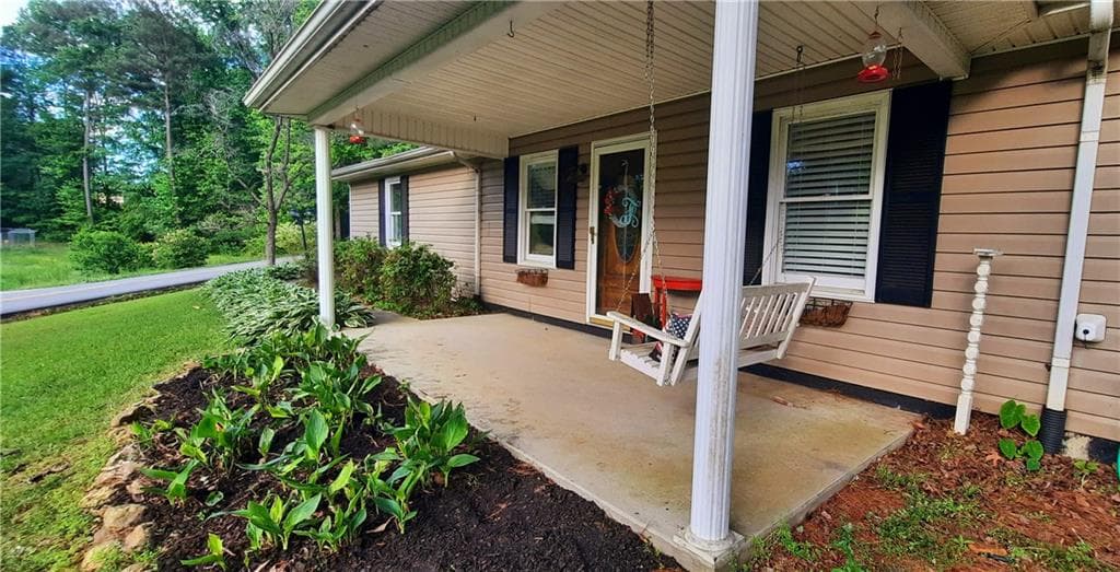 3 bedroom, 2 bathroom single family residence sold at 132 Shady Lane, Tallapoosa, GA 30176
