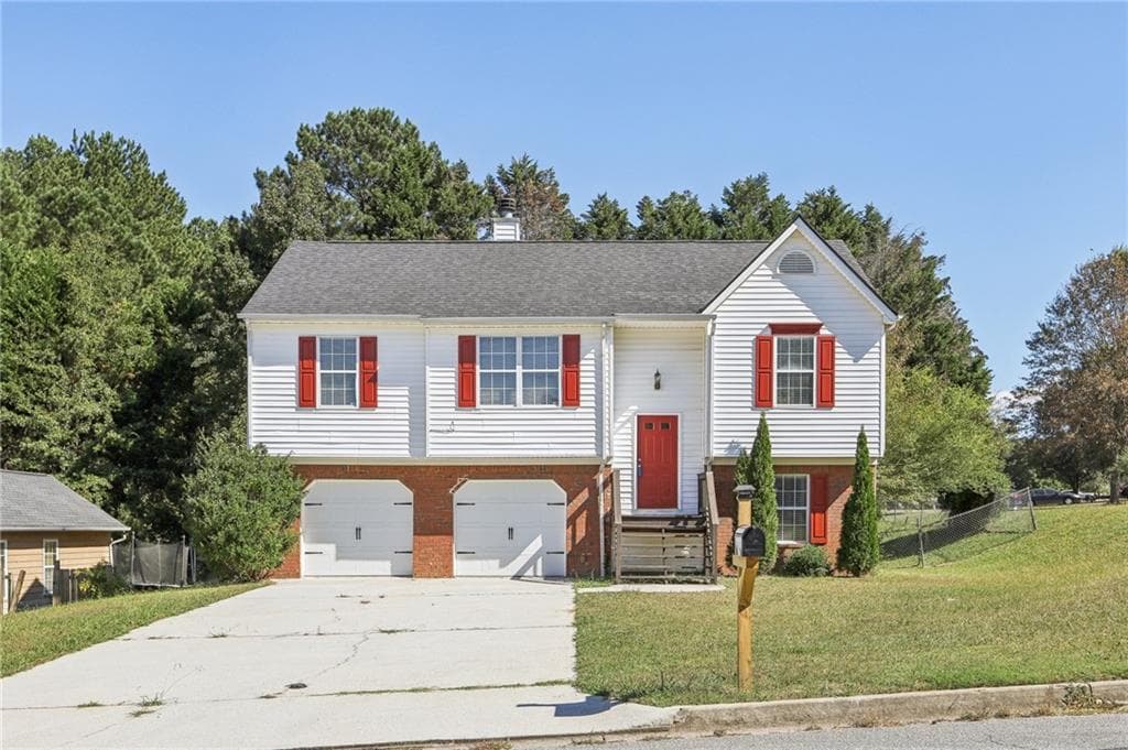 4 bedroom, 2 bathroom single family residence sold at 915 Terance Avenue, Jonesboro, GA 30238