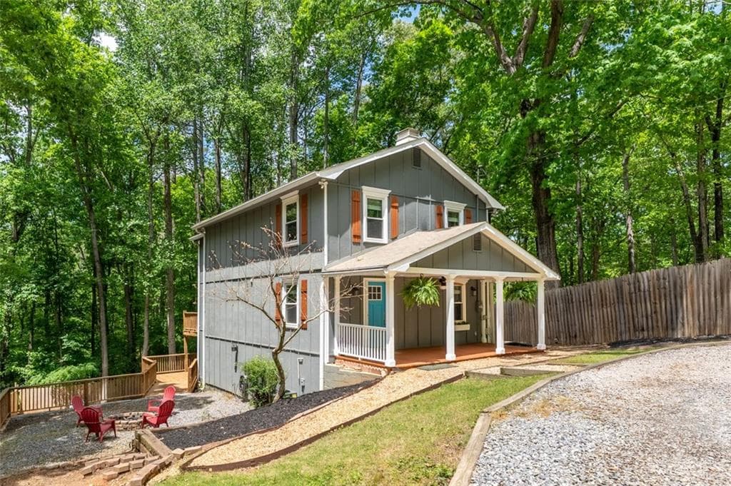 3 bedroom, 4 bathroom single family residence sold at 4913 ODELL Drive, Gainesville, GA 30504