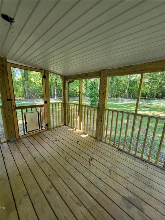 3 bedroom, 3 bathroom, 1,907 sq ft single family residence under contract at 1050 Waterworks, Commerce, GA 30529 — photo 4