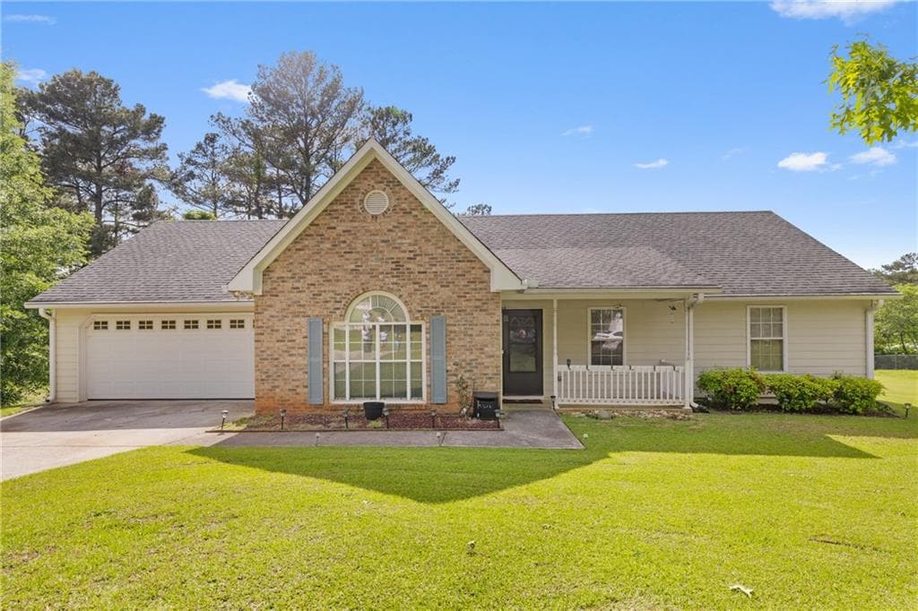 129 Lakepointe Court, Stockbridge, GA 30281 — most recent listing photo
