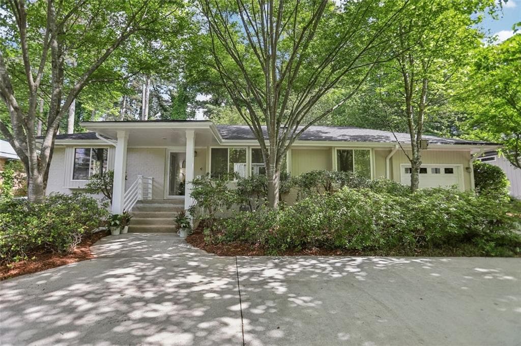 2 bedroom, 2 bathroom, 1,395 sq ft single family residence sold at 1410 LIVELY RIDGE Road, Atlanta, GA 30329