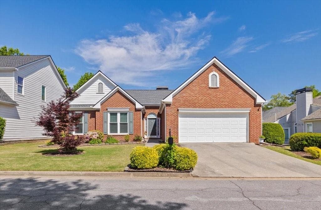 3 bedroom, 2 bathroom single family residence sold at 11865 Brisbane Drive, Alpharetta, GA 30009
