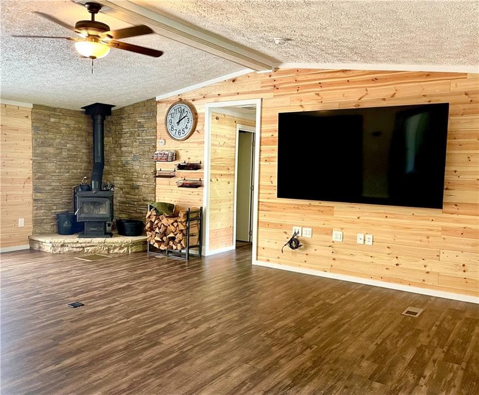3 bedroom, 2 bathroom single family residence sold at 375 Misty Circle, Tallapoosa, GA 30176