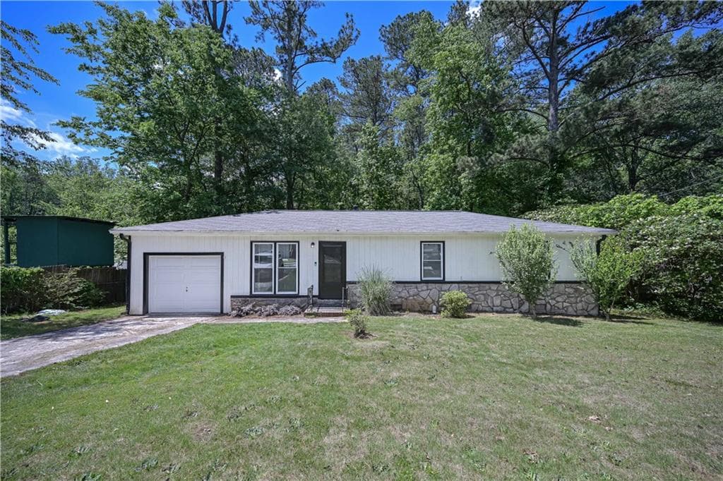 3 bedroom, 2 bathroom, 1,056 sq ft single family residence sold at 3000 Kennesaw Drive, Kennesaw, GA 30152