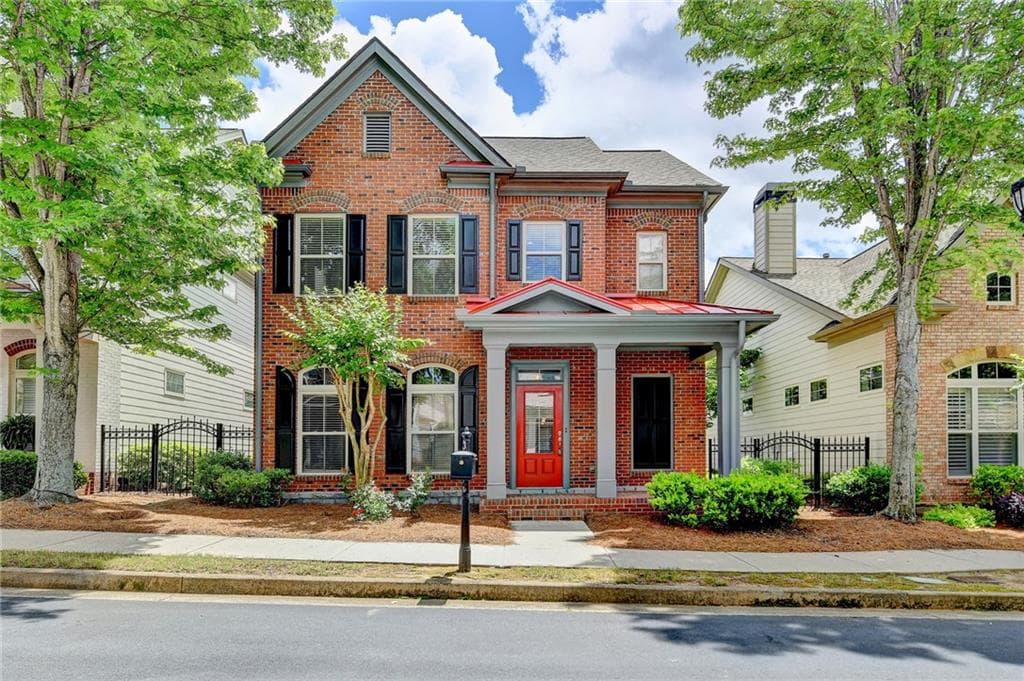 3 bedroom, 3 bathroom single family residence sold at 375 Causeway Court, Suwanee, GA 30024