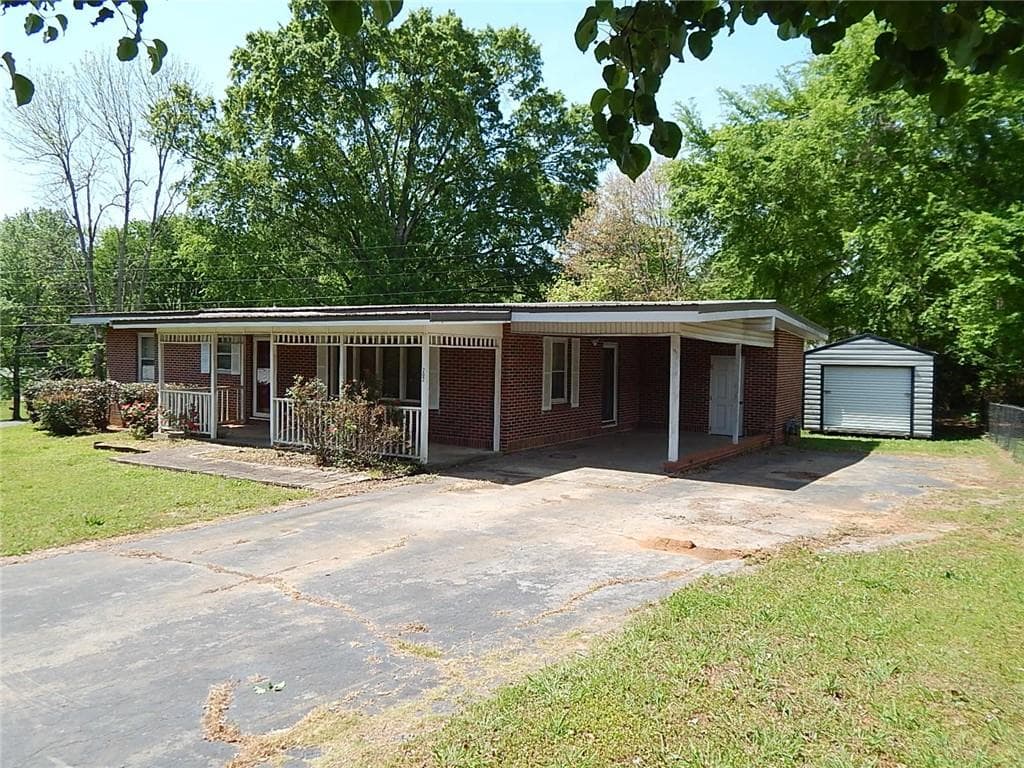 202 Burton Drive, Calhoun, GA 30701 — most recent listing photo