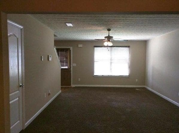 3 bedroom, 2 bathroom, 1,760 sq ft single family residence for sale at 4368 ROCKY VIEW Drive, Forest Park, GA 30297 — photo 3