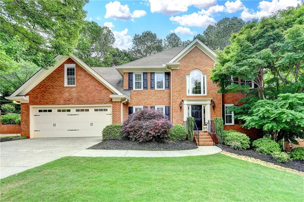 5 bedroom, 3 bathroom single family residence sold at 10835 Tuxford Drive, Alpharetta, GA 30022