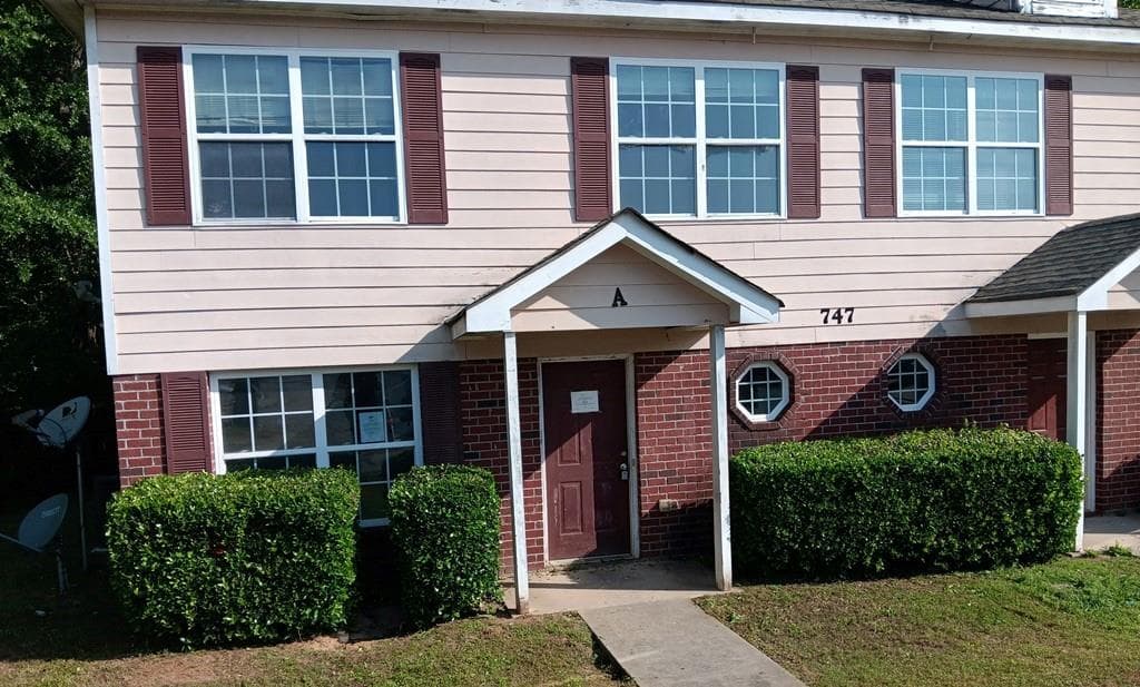 3 bedroom, 3 bathroom townhouse sold at 747 Wheel House Lane A, Monroe, GA 30655