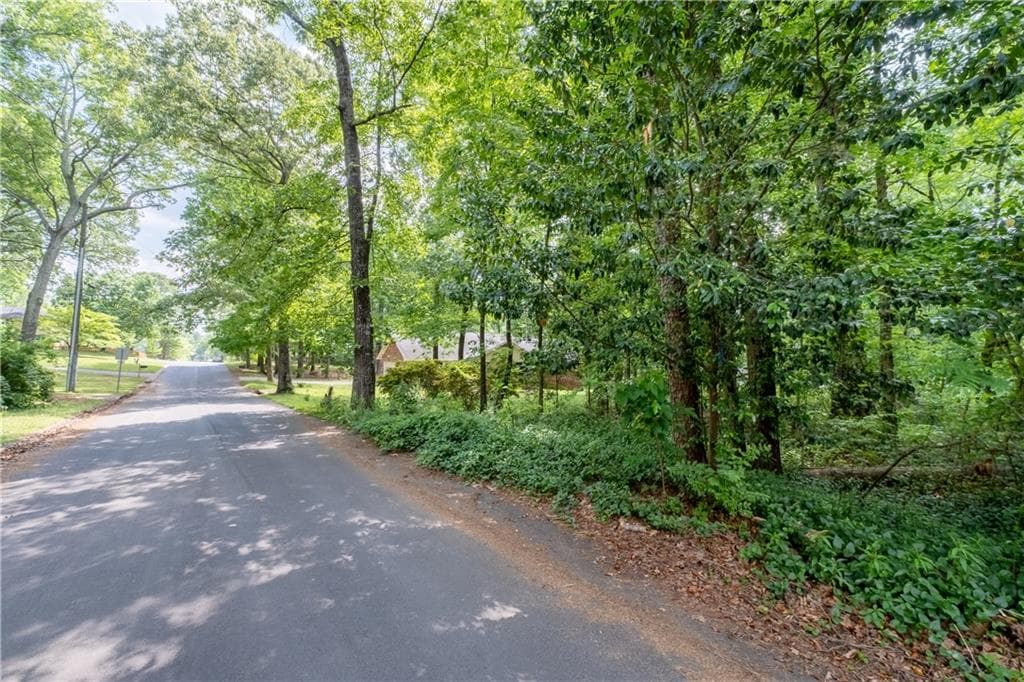 single family residence under contract at 4549 Erskine Road, Clarkston, GA 30021 — photo 9