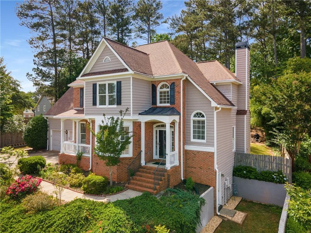 825 Yosemite Drive, Suwanee, GA 30024 — most recent listing photo