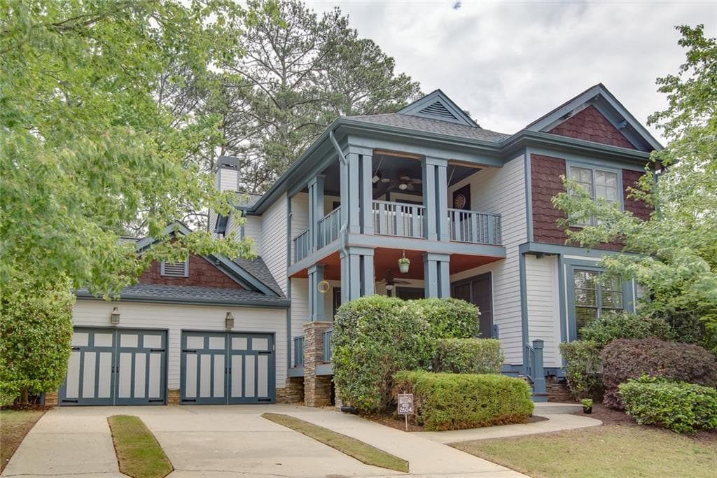 3 bedroom, 3 bathroom, 2,525 sq ft single family residence sold at 2604 Porchside Place, Atlanta, GA 30316