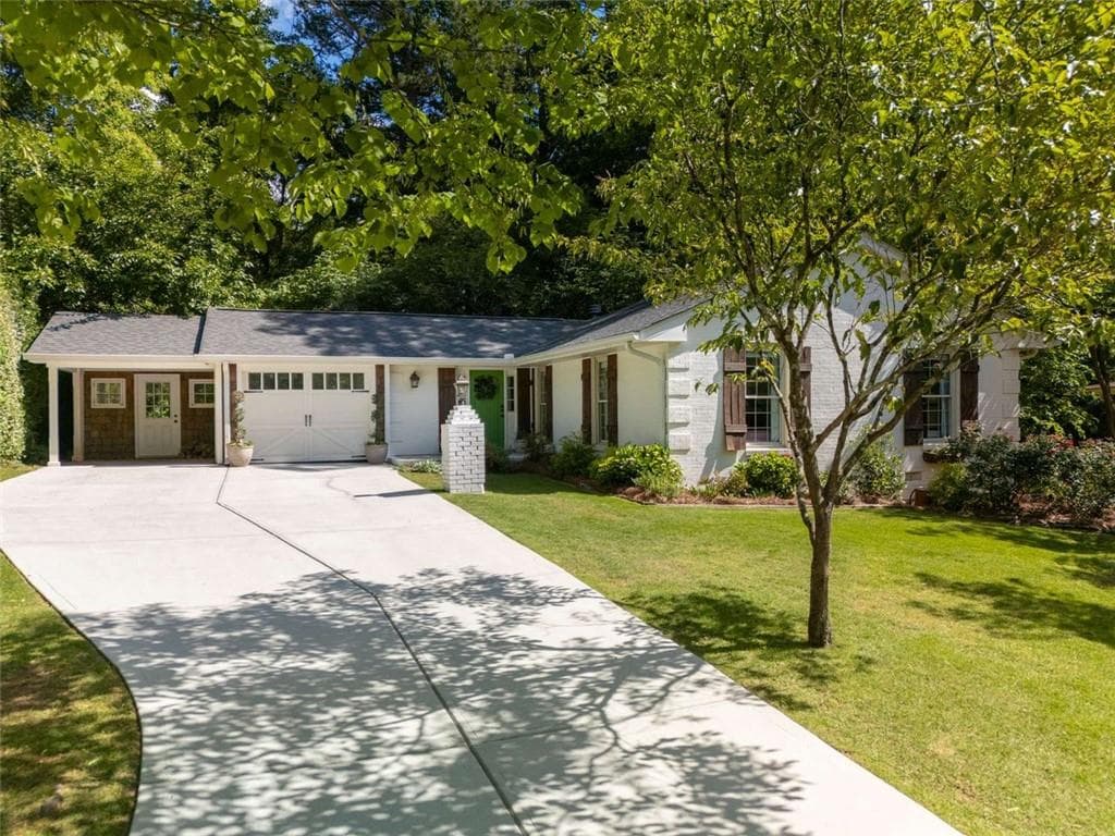 3 bedroom, 2 bathroom, 1,193 sq ft single family residence sold at 3176 Gablewood Court, Decatur, GA 30033