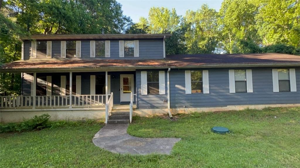4 bedroom, 2 bathroom, 1,319 sq ft single family residence sold at 145 HUNTCLIFF Court, Fayetteville, GA 30214