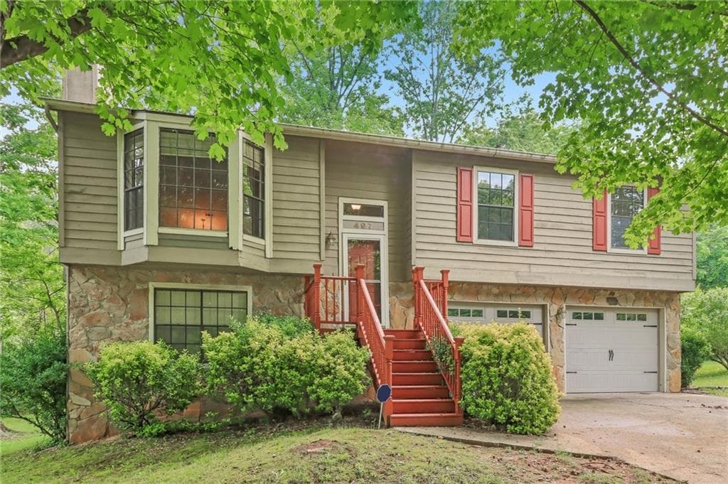 3 bedroom, 3 bathroom single family residence sold at 497 Fire Fly Drive, Tucker, GA 30084