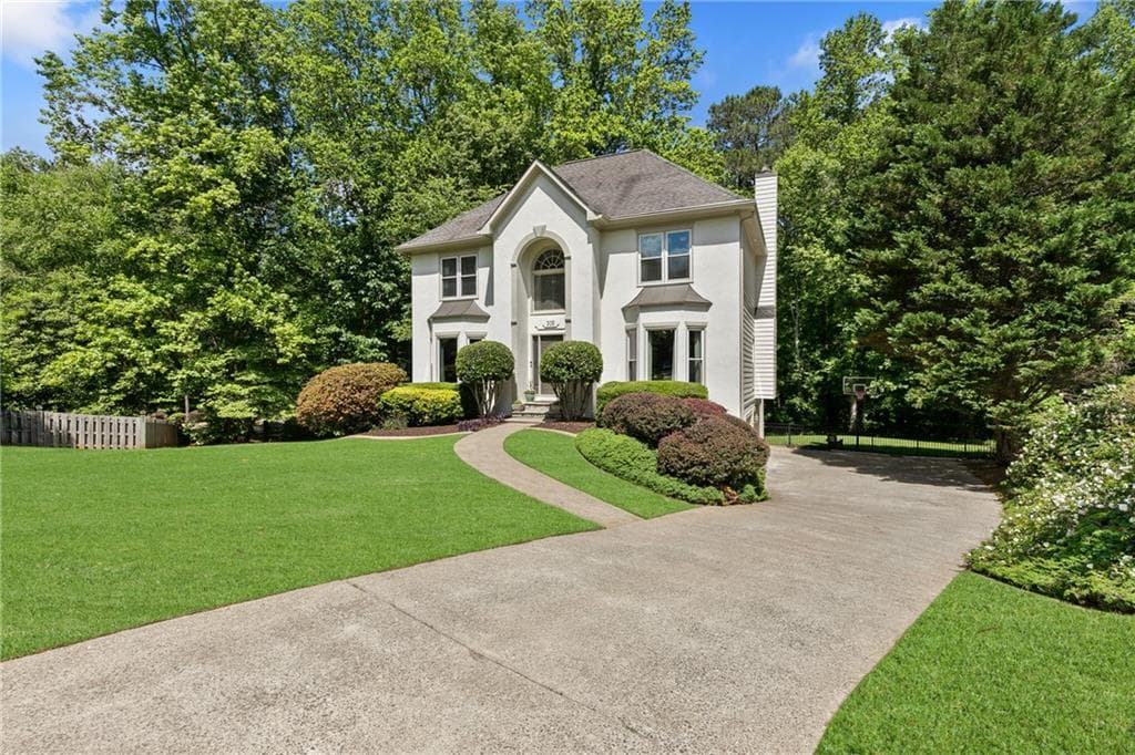 4 bedroom, 3 bathroom single family residence sold at 305 Jasmine Court, Woodstock, GA 30189