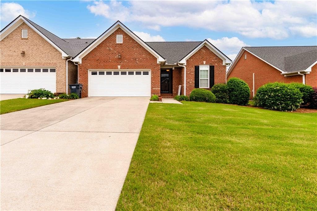153 Regency Row, Calhoun, GA 30701 — most recent listing photo