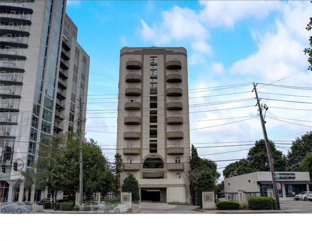 2 bedroom, 2 bathroom, 1,193 sq ft condominium sold at 2161 Peachtree Road APT 706, Atlanta, GA 30309