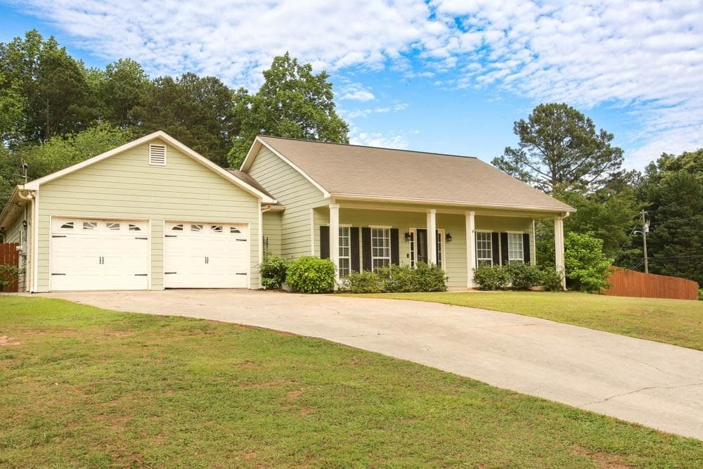 3 bedroom, 2 bathroom single family residence sold at 47 Cliff Court, Villa Rica, GA 30180