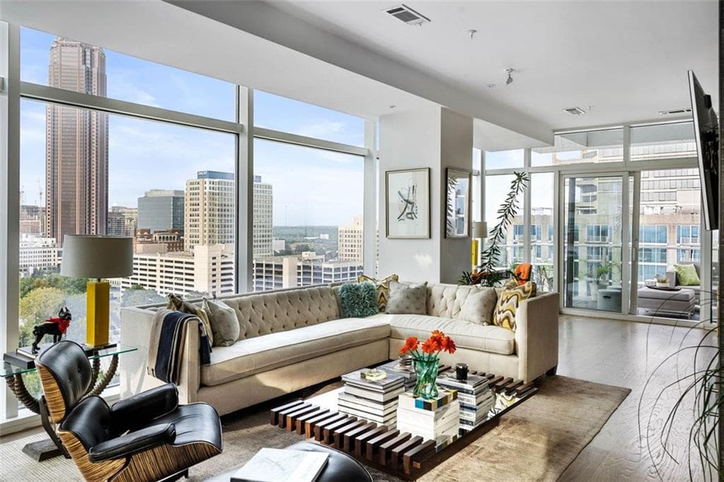 45 IVAN ALLEN JR Boulevard 1702, Atlanta, GA 30308 — most recent listing photo