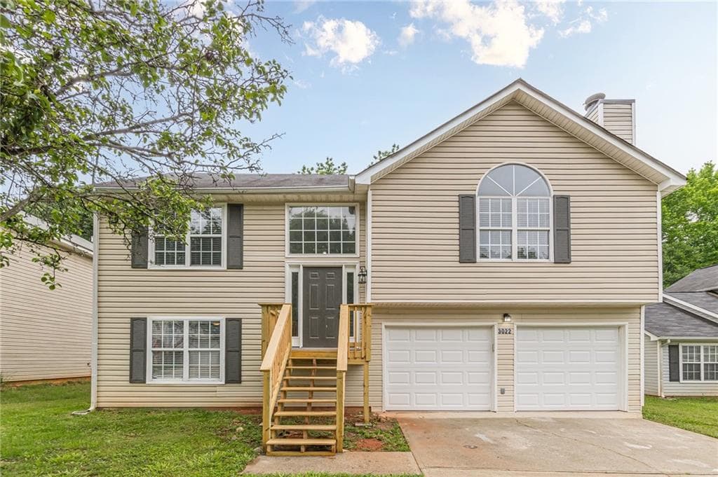 3 bedroom, 2 bathroom single family residence sold at 3022 Stonebridge Creek Drive, Lithonia, GA 30058