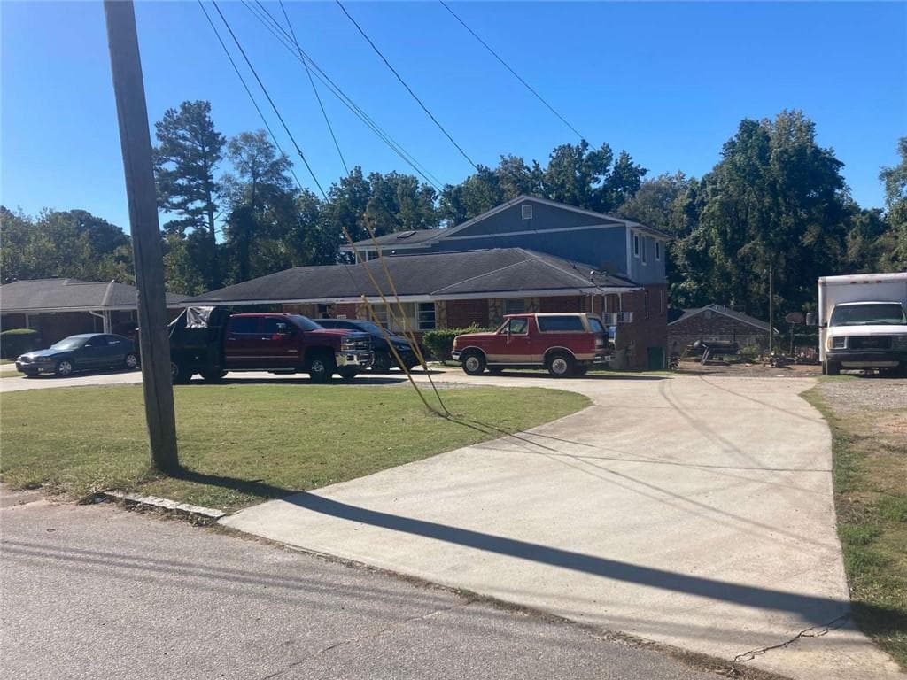 4 bedroom, 3 bathroom, 3,500 sq ft single family residence sold at 2079 Bencal Drive, Atlanta, GA 30316