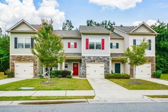 3 bedroom, 3 bathroom townhouse sold at 692 OAKSIDE Place, Acworth, GA 30102