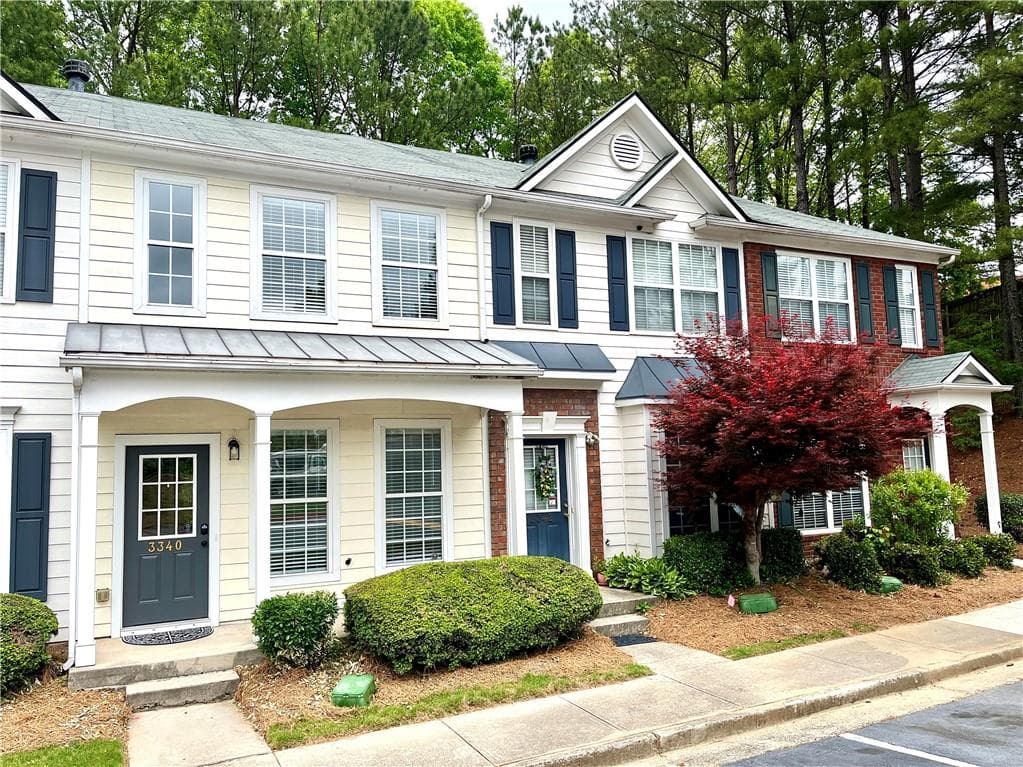 2 bedroom, 3 bathroom, 1,296 sq ft townhouse sold at 3340 Hidden Cove Circle, Peachtree Corners, GA 30092