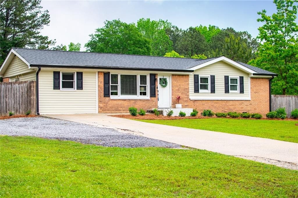 4 bedroom, 2 bathroom, 1,056 sq ft single family residence sold at 4529 Lakeview Drive, Powder Springs, GA 30127