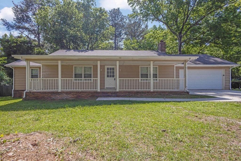 3 bedroom, 2 bathroom, 1,462 sq ft single family residence sold at 1111 Louise Court, Conyers, GA 30013
