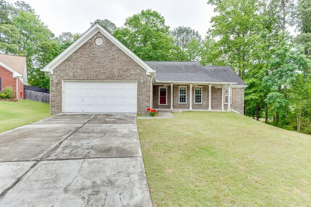 3 bedroom, 2 bathroom, 1,920 sq ft single family residence sold at 2682 Freemans Walk Path, Dacula, GA 30019