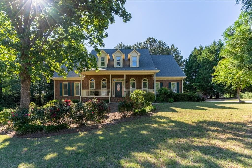 4 bedroom, 3 bathroom, 3,108 sq ft single family residence sold at 1210 Lancelot Court, Loganville, GA 30052