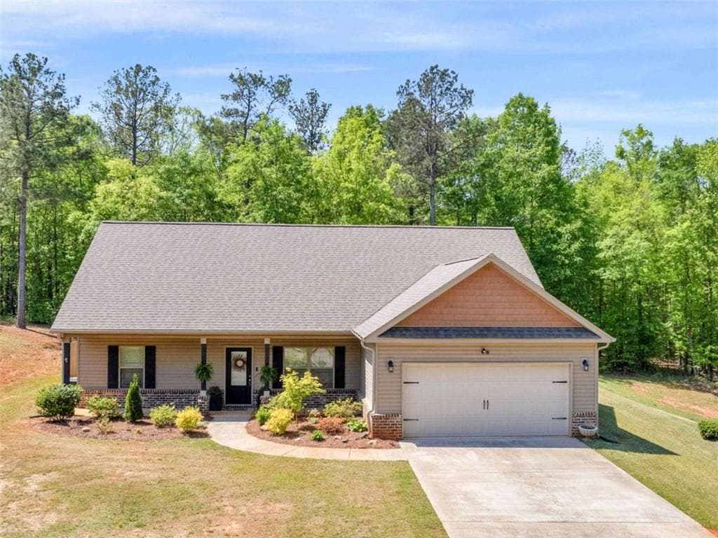 4 bedroom, 3 bathroom single family residence sold at 510 Knollwood, Griffin, GA 30224