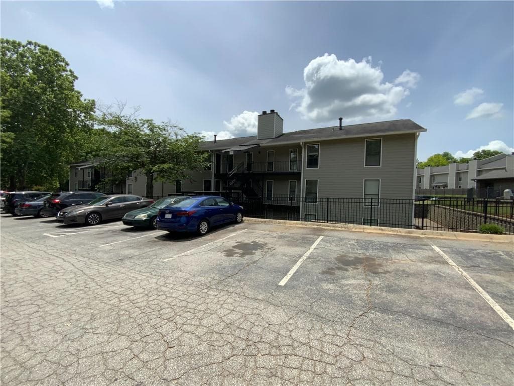 607 Park Ridge Circle, Marietta, GA 30068 — most recent listing photo