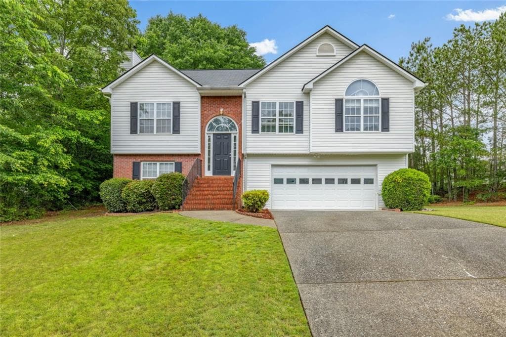 5 bedroom, 3 bathroom single family residence sold at 7224 Coral Lake Drive, Flowery Branch, GA 30542