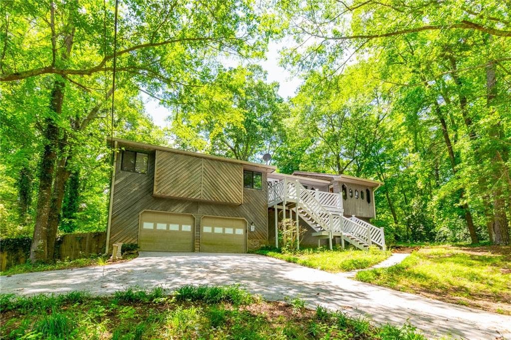 3 bedroom, 2 bathroom, 1,707 sq ft single family residence sold at 2738 Westminister Lane, Conyers, GA 30012